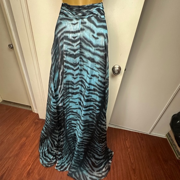 Bicici Turquoise Black Animal Print Open Front Jeweled Waist Maxi Skirt NWT M - Picture 13 of 14